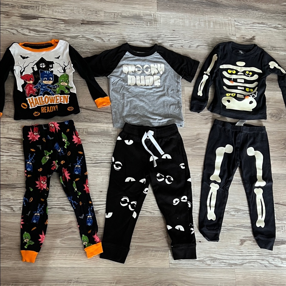 Toddler boys 6-pc (3 sets) of Halloween Graphic Matching Outfits/PJs!